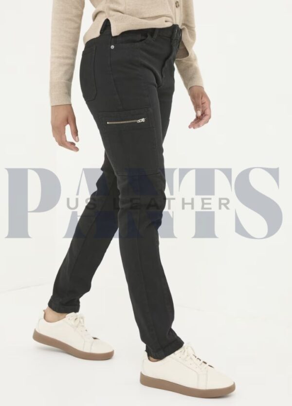 black-cargo-jeans.jpg